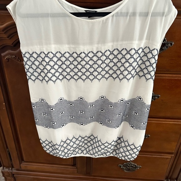Ann Taylor Elegant women’s blouse. - Picture 3 of 8